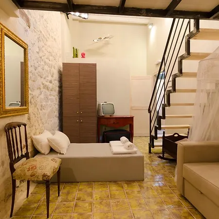 Smaragdi Boutique Aparthotel 4*