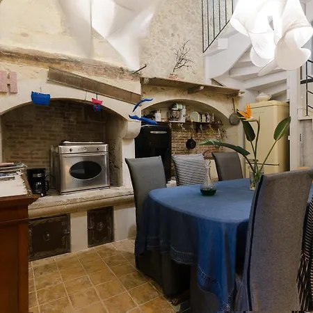 Smaragdi Boutique Aparthotel