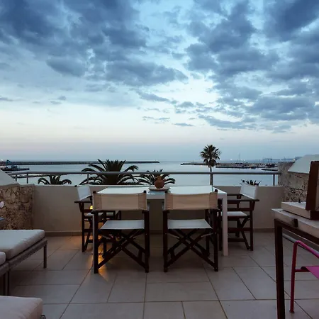Smaragdi Boutique Aparthotel 4*